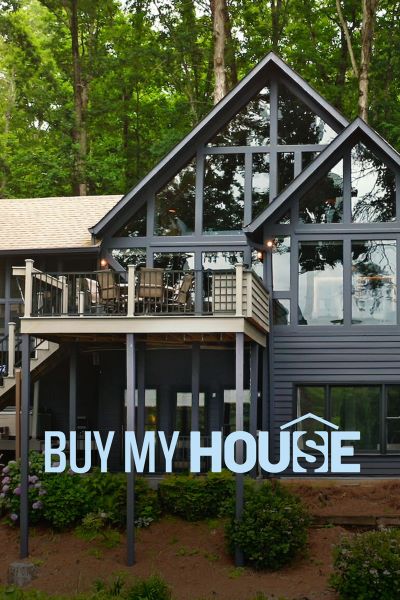 Download Buy My House (Season 1) Dual Audio {Hindi-English} NetFlix WEB Series 720p | 1080p WEB-DL ESub